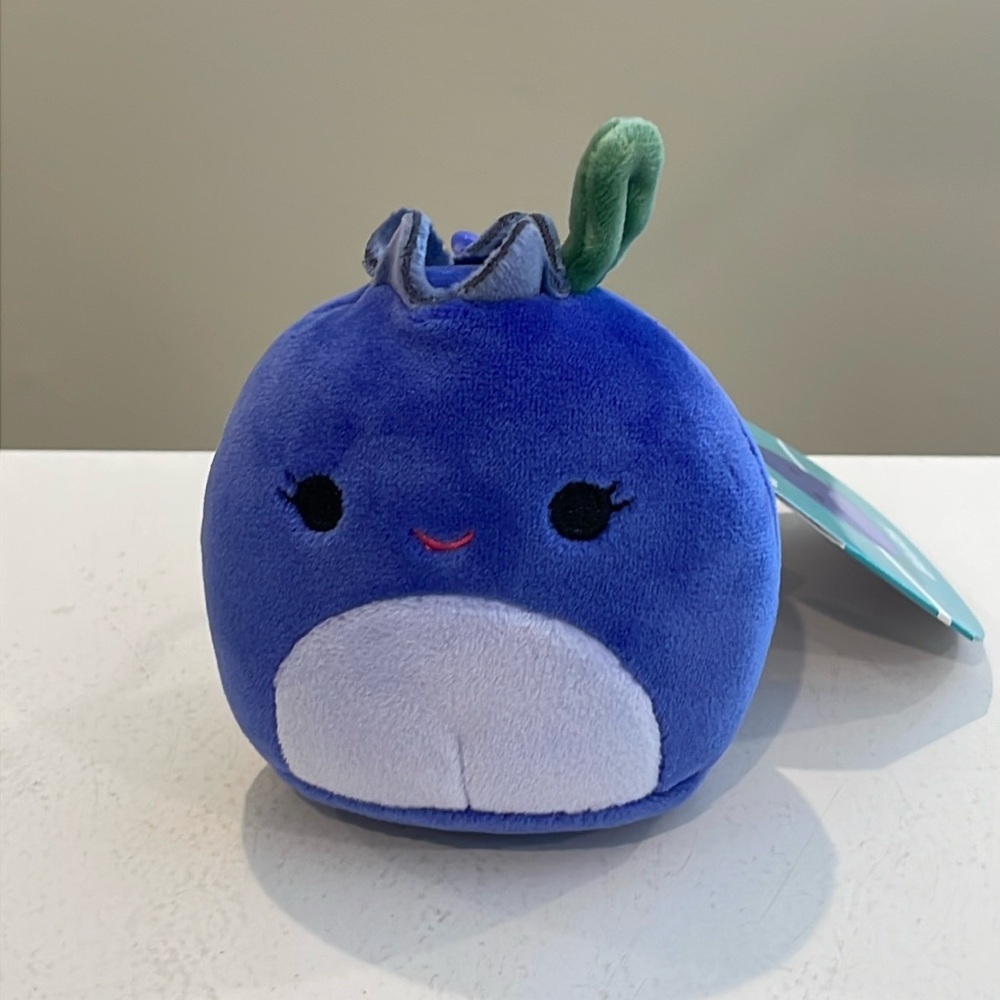 NWT 3.5” Bluby the Blueberry 🫐 Squishmallow Clip